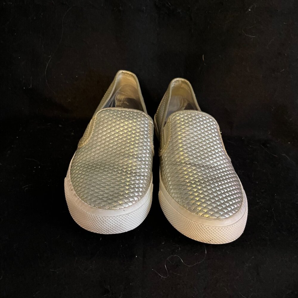 Sperry Women’s Silver-Tone/Platimum Memory Foam Slip-Ons - Picture 2 of 8
